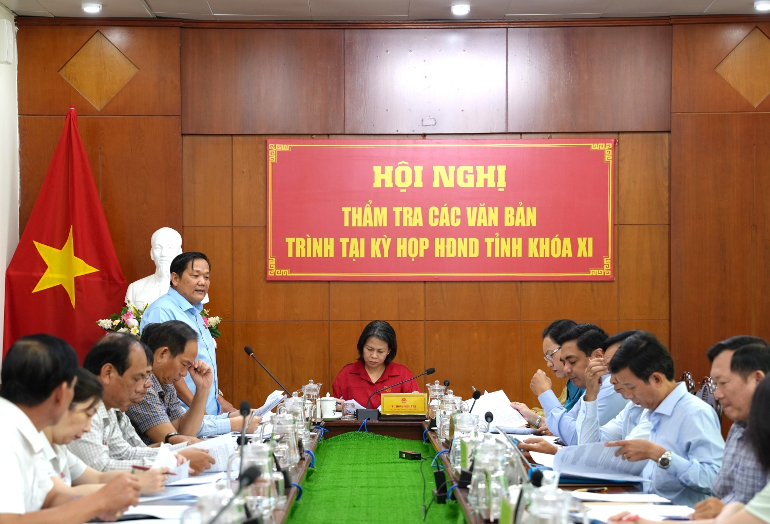 Ban Kinh tế - Ngân sách thẩm tra 02 nghị quyết quy định nguyên tắc, tiêu chí, định mức phân bổ ngân sách nhà nước của Chương trình mục tiêu quốc gia về hiện đại hóa, nâng cao chất lượng giáo dục và đào tạo và phòng, chống ma túy