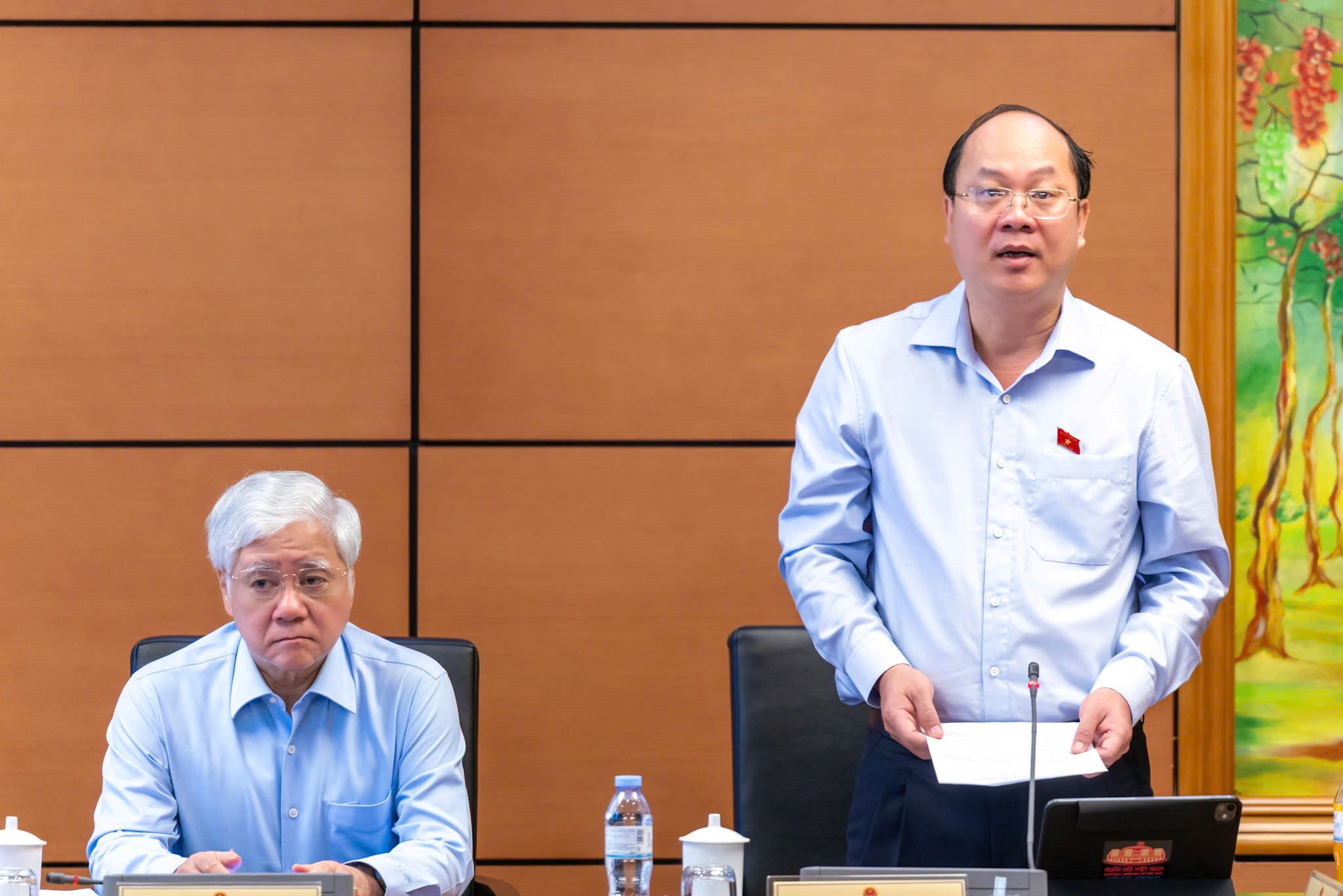 Đoàn đại biểu Quốc hội tỉnh Cà Mau tham gia hoàn thiện các dự án luật về quốc phòng, an ninh và phổ biến, giáo dục pháp luật